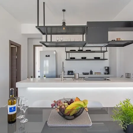 Bluebell Sunset Villa